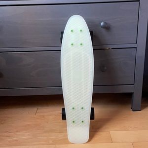 Glow-in-the-dark Penny Board